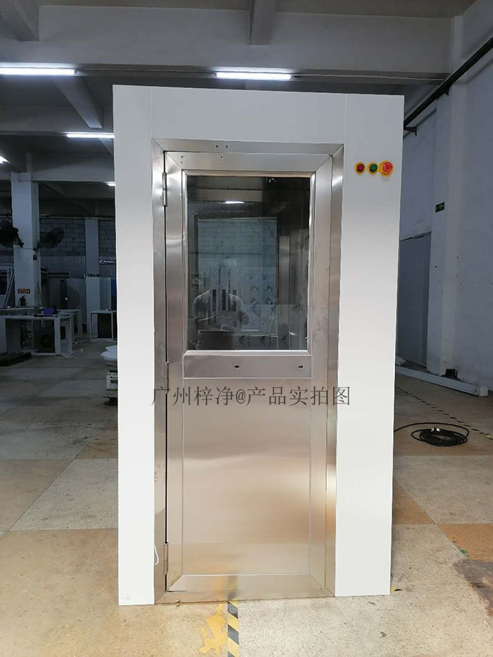 風淋室在醫(yī)藥行業(yè)實驗室的主要作用